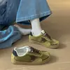 Zapatillas de entrenamiento versátiles de suela plana alemanas, nuevas zapatillas casuales con cordones estilo coreano para mujer estudiante 2026 estrella para exteriores para otoño