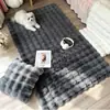 Alfombra de Peluche Conejo Burbuja Alfombra de Mesita de Noche Estilo Crema Dormitorio Calidez Otoño/Invierno Sensación de Lujo Ligero Venta Directa de Fábrica Dropshipping