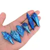 Tourmalina Negra Electrochapada Pluma de Llama Azul Pavo Real Racimo de Cristales Espécimen Mineral Cristal de Titanio Arcoíris Racimo de Cristales de Cueva Frijol