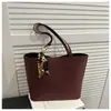Bolsa Tote Leopardo Elegante e Versátil para Mulheres Novo Modelo 2025 para Trabalho e Deslocamento Bolsa de Ombro Estilo Coreano Grande Capacidade