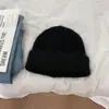 Chapéu de Tricô Macio Estilo Japonês Versátil Unissex Versão Coreana Cor Sólida Afina o Rosto Gorro Quente Protege as Orelhas Chapéu de Estudante