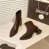 Botines cortos de moda para mujer con punta fina y tacón alto, nuevo estilo otoño e invierno 2026, botines de algodón ajustados con tacón grueso