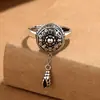 Anel de Coração Giratório Estilo Étnico Personalizado Retro para Homens e Mulheres, Joia de Mão Moderna, Simples, Artística e Criativa