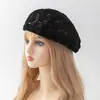 Sombrero de Punto Calado de Primavera Verano Hacia Adelante para Mujer Transpirable Tejido de Paja Boina Japonesa Literaria Sombrero de Ganchillo Calado Retro con Visera de Pato