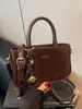 Bolso de mano retro de moda de alta gama para mujer transfronterizo, bolso tote pequeño, bolso de hombro y cruzado estilo coreano