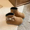 Zapatos Birkenstock para Niñas Estilo Retro con Lazo de Ante 2026 Nuevo Otoño/Invierno Versátiles Cómodos de Fondo Plano Suela Suave Botas Cortas