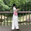 Top de encaje calado estilo americano dulce y picante para mujer Diseño favorecedor Verano 2025 Nuevo Camiseta de manga corta para el hombro derecho