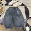Calça jeans para meninos, nova coleção outono/inverno 2026, calça casual para bebês e crianças pequenas, calça comprida versátil de denim macio com forro de fleece, roupas infantis