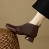 2026 novas botas femininas Chelsea estilosas de salto grosso com elástico, confortáveis, moda, bico quadrado, estilo francês, botas curtas, emagrecimento