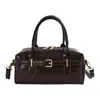 Bolsa Boston transfronteriza para mujer, nuevo diseño minimalista 2026 con una hebilla de cinturón única, bolso de hombro moderno y a la moda