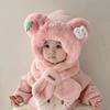 Gorro para niños, bufanda, gorro integrado, forro polar de invierno, grueso, protección para los oídos, conjunto de dos piezas a prueba de viento para niños y niñas.