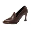 Tacones Altos Color Café Estilo Británico para Mujer 2026 Verano Nuevos Zapatos Cómodos para el Trabajo Zapatos de Vestir Zapatos Pequeños de Piel Punta Fina