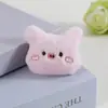 Broche de pelúcia de desenho animado, designs de coelho e urso, decorações fofas para suéteres de outono e inverno, miniaturas de bonecas, pins para mochilas, feito sob medida
