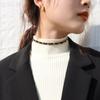 Estilo hip-hop exagerado ins europeo y americano cadena de cuerda de cuero cadena para clavícula collar de titanio con baño de oro de 18 quilates para mujer P884