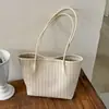 Bolso grande de moda y elegante para mujer, nuevo bolso tote vintage de alta gama con diseño madre-hija, bolso de hombro y axila versátil e informal, moderno