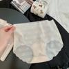 Nueva ropa interior ultrafina de cintura media con encaje de jacquard de malla sin costuras para niñas, bragas bronceadoras de seda helada de secado rápido para damas