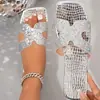 Comércio Exterior Transfronteiriço Plus Size Outono 2026 Novo Estilo Chinelos Casuais com Pequenos Strass para Mulheres, Moda ao Ar Livre Chinelos de Praia de Uma Tira