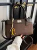 La popular bolsa más vendida de este año para mujer, retro, nuevo diseño de nicho pequeño 2026, bolso cruzado, bolso de mano tipo tote para la temporada de otoño e invierno