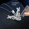 Collar de Plata de Ley S925 Moissanita Color D Ocho Corazones y Ocho Flechas Cabeza de Ciervo Un Ciervo Te Tiene Diseño Moderno Regalo de San Valentín