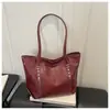 Comercio Exterior Transfronterizo Europeo y Americano Remache Retro Gran Capacidad 2026 Moda Viaje Diario Salida de Mujeres Trabajo Bolso Tote de Hombro Único