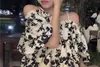 Camisa Floral Feminina de Verão Estilo Francês com Alça Pequena e Ombro a Ombro Design Retro Manga Bufante Chiffon Top