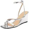 Sandalias de cuña elegantes estilo francés Chuyuji para mujer, nuevo modelo de verano 2026, punta cuadrada, tira de dedo, tacón alto