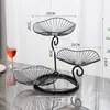 Cesta de frutas de arte en hierro de tres niveles con forma de hoja de loto, con un toque de alta gama, estilo de lujo ligero para sala de estar, uso doméstico, estilo ins, bandeja estética alta para snacks y frutas