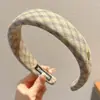 Diadema de Borde Ancho para Otoño e Invierno Estilo Coreano para Mujer Diadema Alta para la Parte Superior de la Cabeza Hace que la Cara Parezca Más Pequeña Sensación de Alta Calidad Pinza para el Cabello Accesorios para el Cabello Antideslizante Pinza para el Cabello Goma para el Cabello