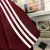 Design Estilo Americano, Camiseta Divertida com Estampa de Desenho Animado de Manga Curta para Mulheres, Tops Simples de Retalhos com Três Listras para Casal Verão Ins