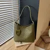 Bolso tejidode moda de gran capacidad para mujer, nuevo modelo primavera 2026, bolso de hombro cruzado simple para el día a día, bolso de axila