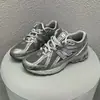 Zapatos de Padre Unisex Versátiles de Suela Gruesa NB1906R Plata Líquida Transfronterizos con Amortiguación Zapatos Deportivos Casuales