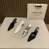Zapatos Mule Nuevos Chuyuji Primavera 2026, Modernos y Elegantes, Estilo Europeo y Americano, Charol, Punta Cuadrada, Tacón Alto Fino, Punta Cerrada