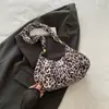 Bolso de Nube Plegado Transfronterizo 2025 Bolso Moda Estampado de Leopardo Portátil para Mujer Bolso de Axila Sencillo Versátil Bolso de Hombro