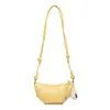 Bolso de Diseño de Nicho Minimalista de Color Sólido con Forma de Cuerno para Mujer 2026 Nuevo Versátil de Moda para Viaje Diario Bolso de Hombro Cruzado