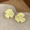 Moda de Verano Simple Dulce Temperamento Sensación de Alta Gama Flor de Aceite Goteante Pendientes de Botón Versátil para el Día a Día Personalidad Fresca Pendiente