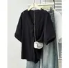 Moda Verão 2026 Feminina Plus Size Elegante e Fashion Blusa de Renda Vazada com Decote V de Manga Curta para Senhoras Plus Size Top para o Trabalho 0423