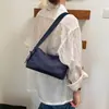 Bolso de mujer de gran capacidad 2026 nuevo de verano, ligero, de nailon, bandolera, moderno y versátil para la escuela y el trabajo