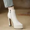 Botas de Cano Curto Pontudas Impermeáveis Plataforma Salto Bloco Tendência Outono/Inverno 2026 Aumento de Altura para Pessoas Baixas Temperamento Solado Grosso Botas de Moda