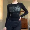 Camiseta base elástica de manga comprida transfronteiriça 2026 novo estilo para garotas estilosas, modeladora e versátil, top T-shirt curta estampada de gola redonda slim fit