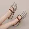 Zapatos de tela estilo Pekín antiguo hechos a medida para primavera y verano para mujer, con suela suave antideslizante, diseño de una sola tira y estilo Mary Jane francés, con malla transpirable para ventas transfronterizas