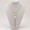 Nuevo collar europeo y americano largo con colgante de perlas accesorios cadena para suéter joyería de venta caliente al por mayor