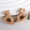 Pintura acrílica Caballo de Troya perforado pintado a mano base en blanco historieta agujero recto material para cadena de teléfono móvil accesorios para joyería diy