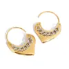Wanxing Pendientes de Aro con Colgante de Corazón de Acero Inoxidable Galvanizado Estilo Europeo y Americano Combinación de Colores Oro y Plata Pendientes de Moda Retro de Venta Caliente Transfronteriza para Mujeres