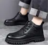 Sapatos Masculinos de Algodão Espessos Outono/Inverno 2026, Sapatos de Pai, Casuais de Negócios Tendência Versáteis de Cano Médio/Alto
