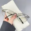 Gafas de Sol Vintage de Metal Estilo Dinero Antiguo Ojo de Gato para Mujer, Look de Influencer de Alta Gama, Maquillaje Natural, Adelgazantes para Caras Grandes, Gafas de Sol Versátiles para Fotografía Callejera