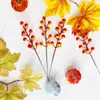 Fruta de la Fortuna Artificial Personalizada Fruta Roja Venta al por Mayor Festival de la Cosecha Acción de Gracias Decoración de Otoño Accesorios Rama de Bayas con Gradiente Amarillo