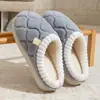 Nuevas Pantuflas de Algodón para Mujer en Otoño e Invierno Felpa Interior Hogar Antideslizantes Forradas de Vellón Cálidas Zapatos de Pareja para Hombre
