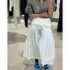 Agora a Nova Coleção Primavera/Verão 2026 do Designer Coreano Amo*Ento Apresenta Calças-Saia Elegantes Plissadas, de Barra Larga e Volumosas
