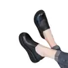 Zapatos de plataforma retro con punta redonda para aumentar la altura para mujer, nuevo estilo 2026 zapatos casuales sin cordones con suelas gruesas y suaves, zapatos de cuero perezoso para mujer