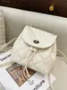 Moda Otoño 2025 Cadena Color Sólido Versión Coreana Nicho Estilo Chanel Mochila de Diamantes Mochila Pequeña Simple para Mujer